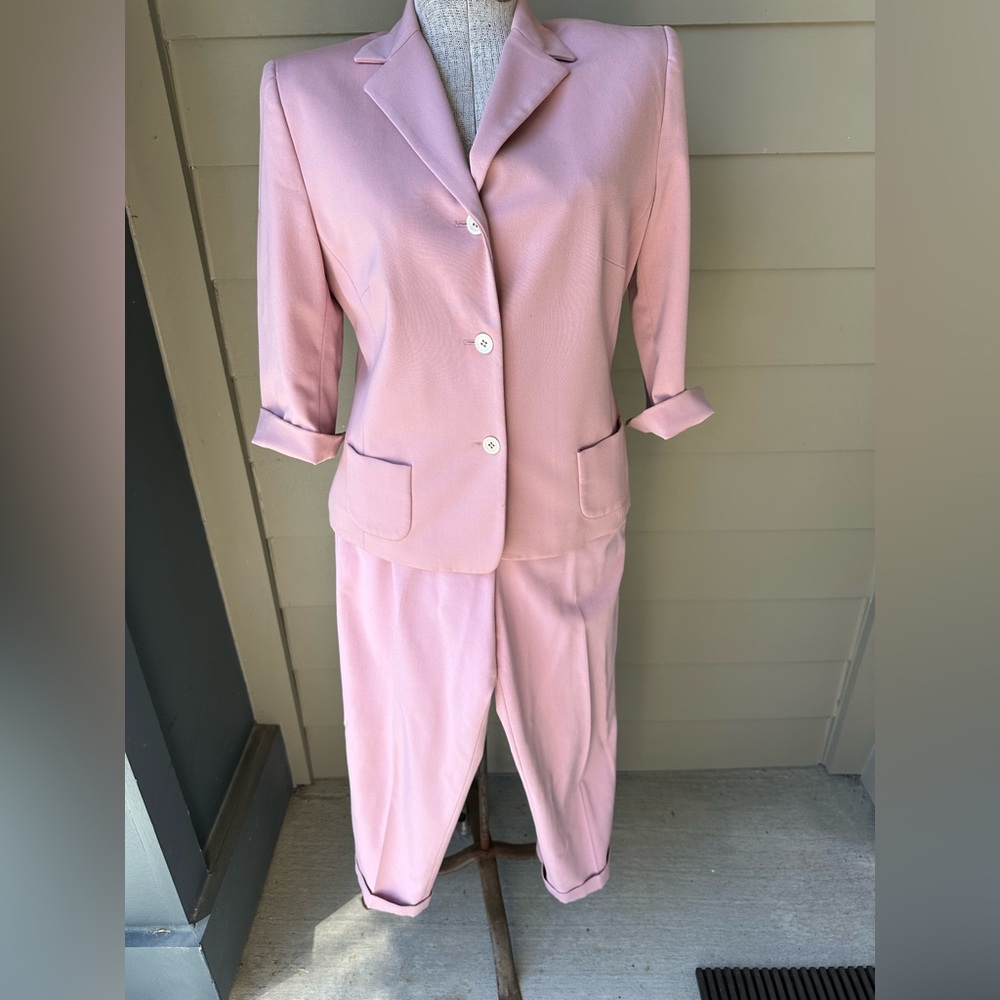 Women's suit Pink Blazer and Pants - Picture 2 of 14